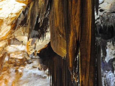 16-1-74-Flag-shaped stalactite