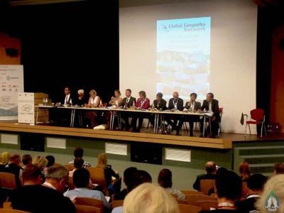 Zhijindong delegation attended the 8th International Conference On UNESCO Global Geoparks in Italy